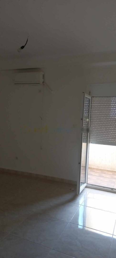 Location Appartement F4 Bordj El Bahri