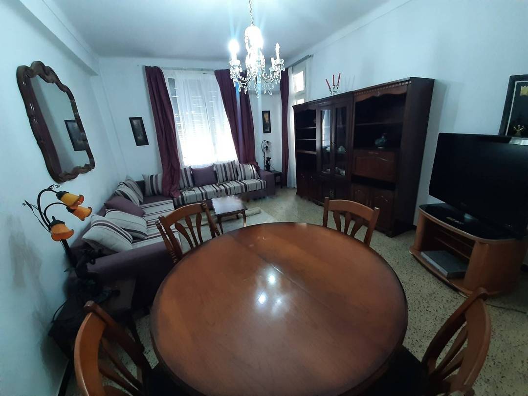 Location Appartement F4 El Mouradia