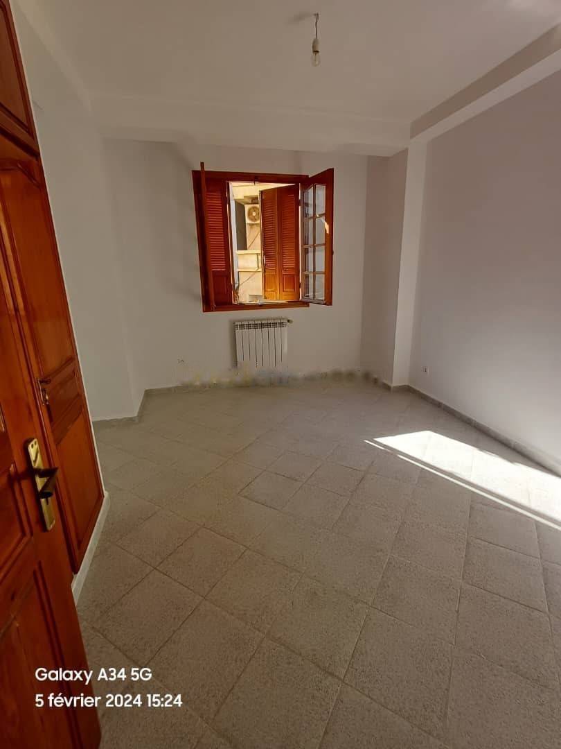 Location Niveau de villa F5 Birkhadem