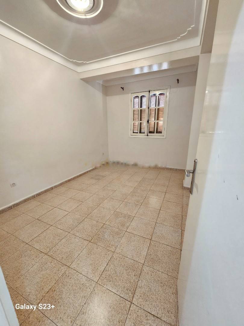 Location Appartement F4 El Achour