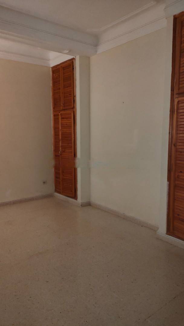 Location Appartement F4 Dely Ibrahim