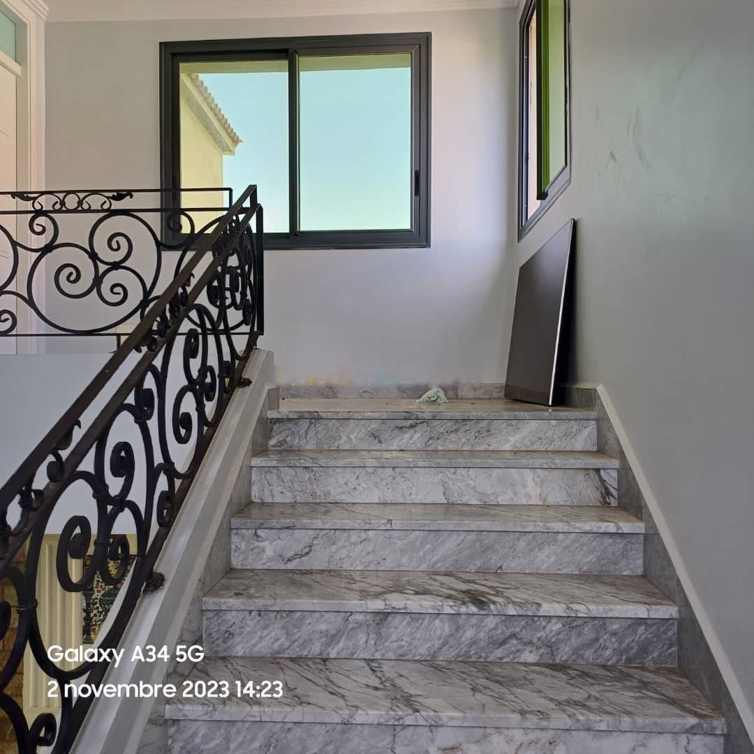 Location Niveau de villa F4 Birkhadem