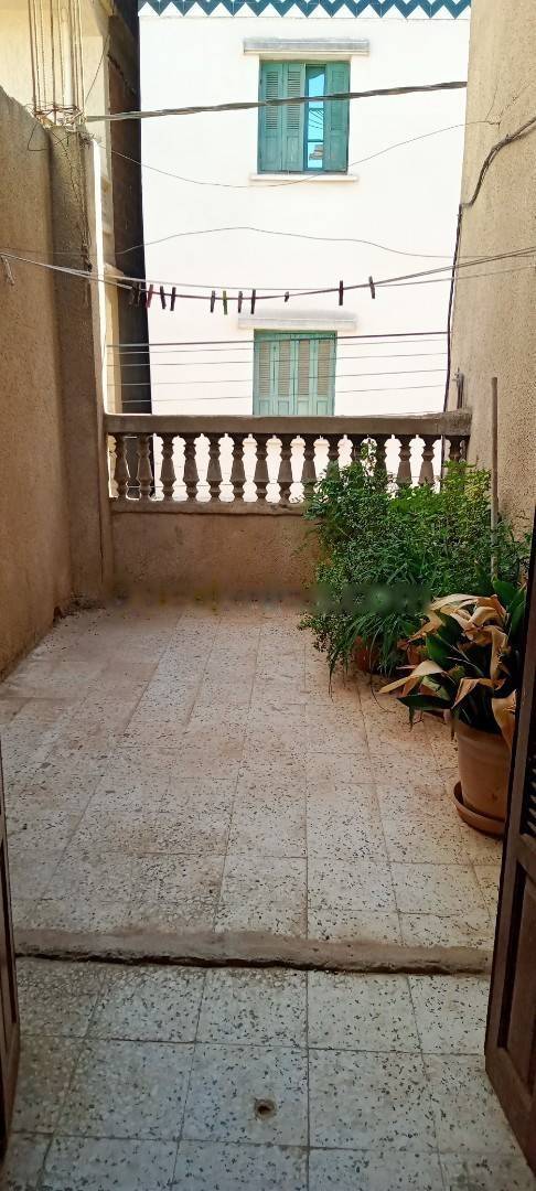Location Niveau de villa F5 Ben Aknoun