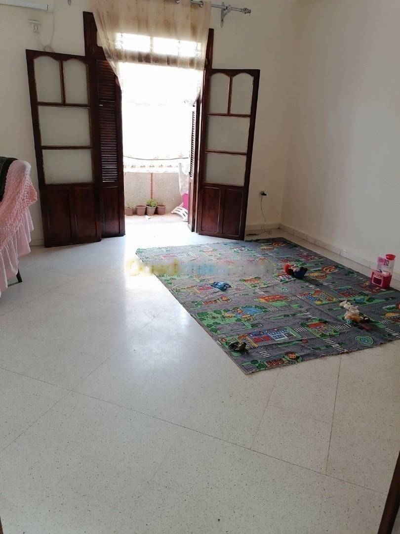  Location niveau de villa f4 bab ezzouar