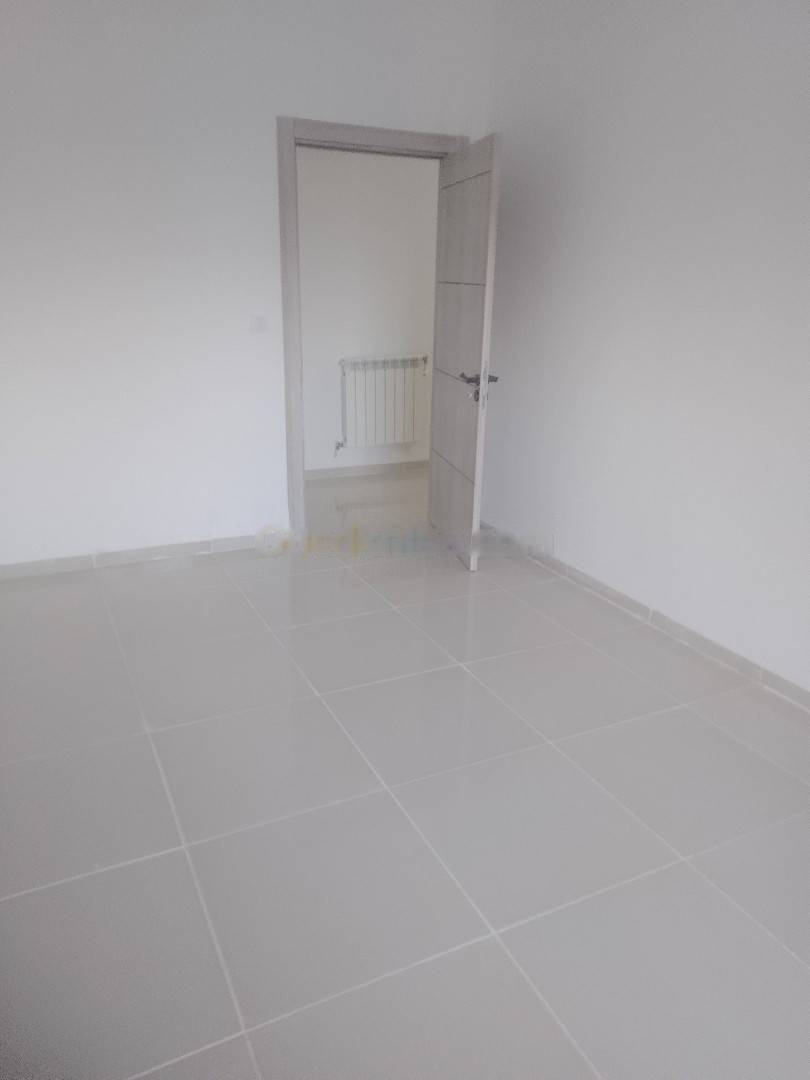 Location Appartement F4 Kouba