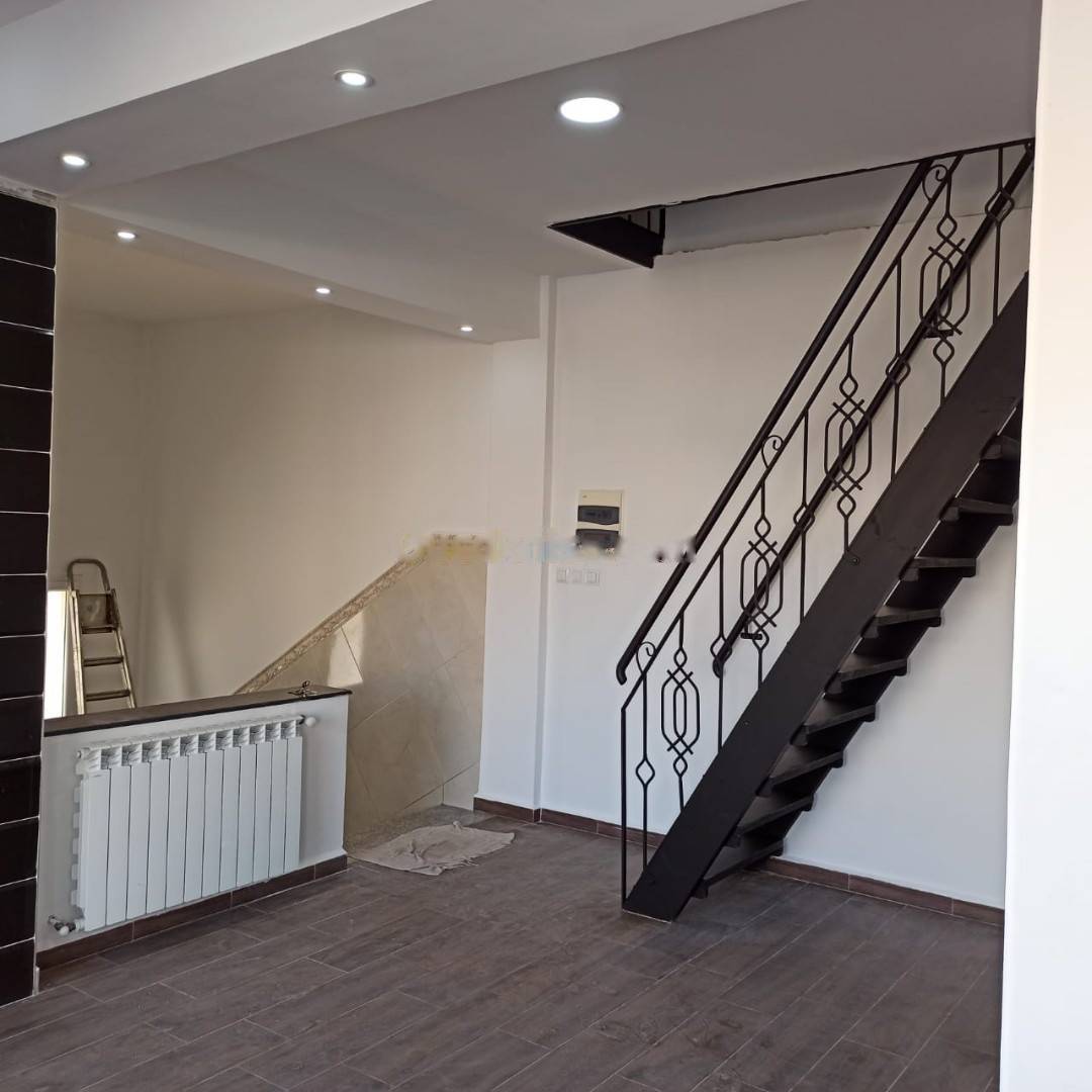 Location Niveau de villa F4 Bordj El Bahri