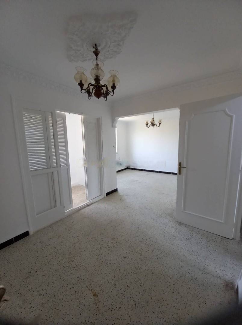 Location appartement f5 kouba