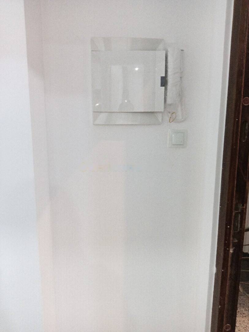 Location Niveau de villa F4 Djasr Kasentina
