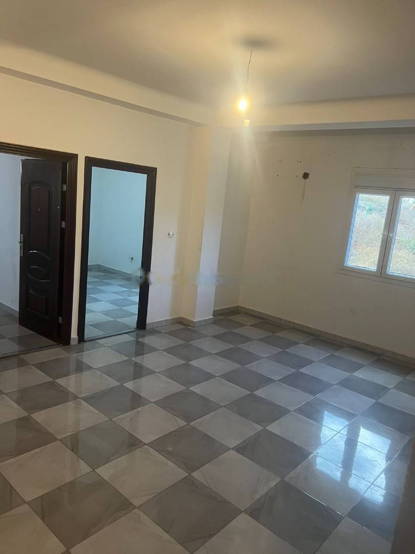 Location Appartement F3 Birkhadem