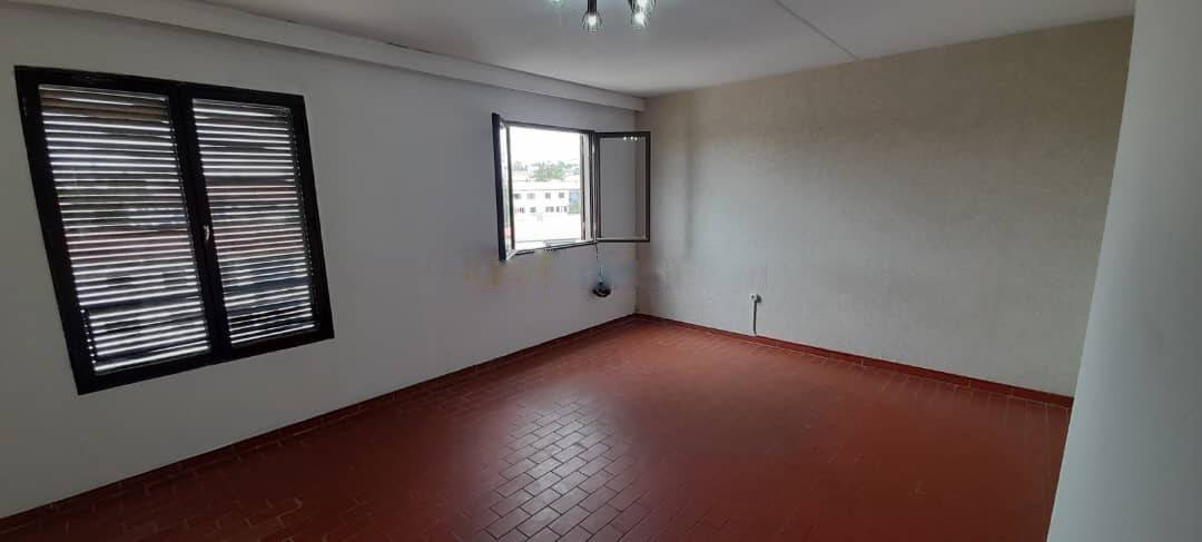 Location Appartement F3 Dely Ibrahim