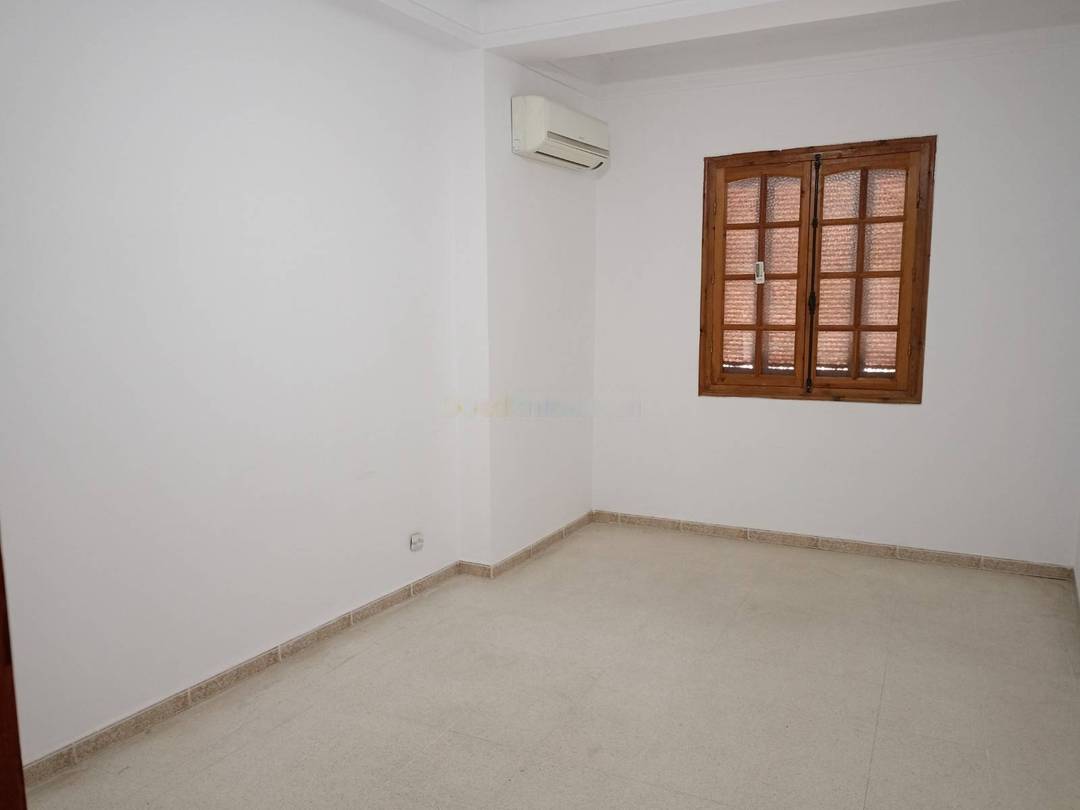 Location Niveau de villa F6 Bir Mourad Rais