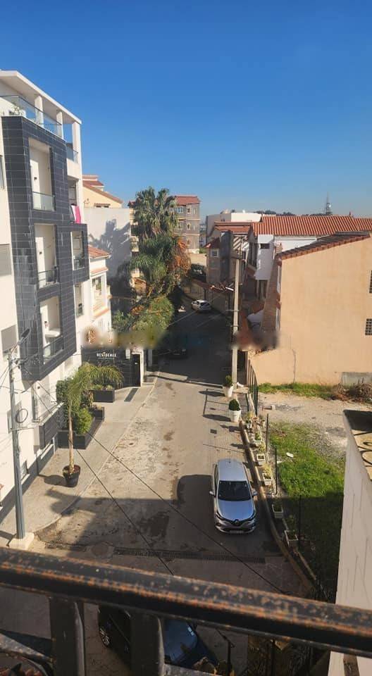 Location Niveau de villa F2 Birkhadem