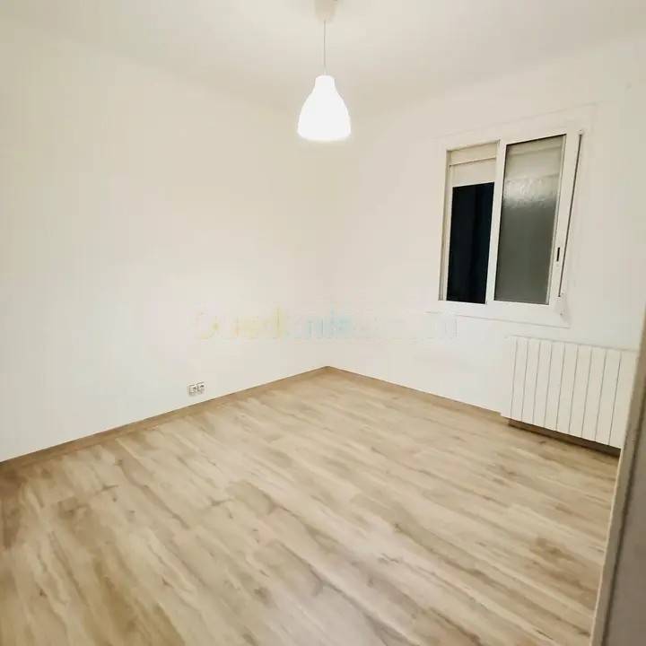 Location Appartement F5 Hydra