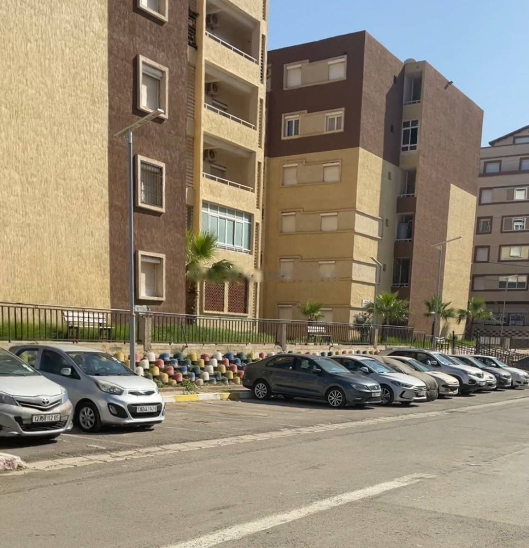 Location Appartement F4 Bordj El Bahri