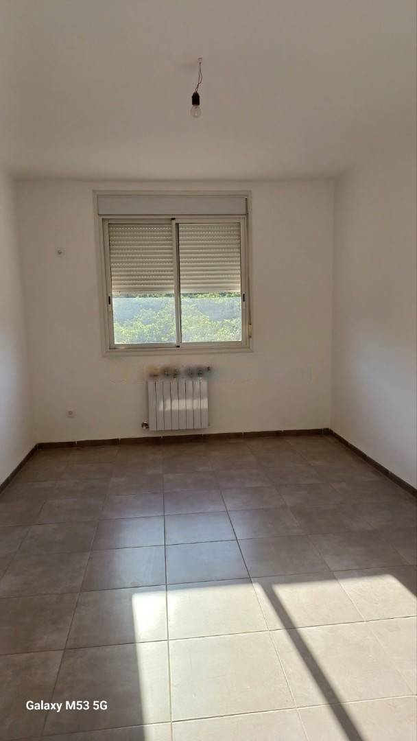 Location Appartement F3 Birkhadem