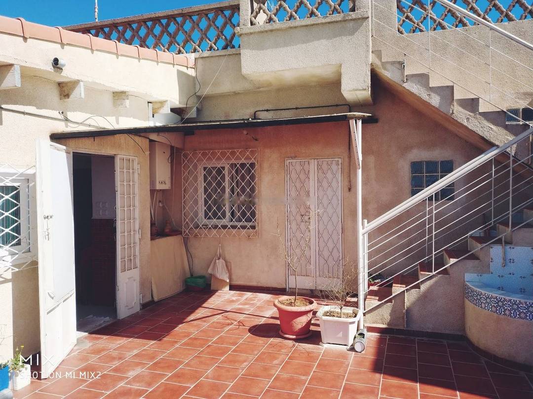 Vente Niveau de villa F4 Bouzareah