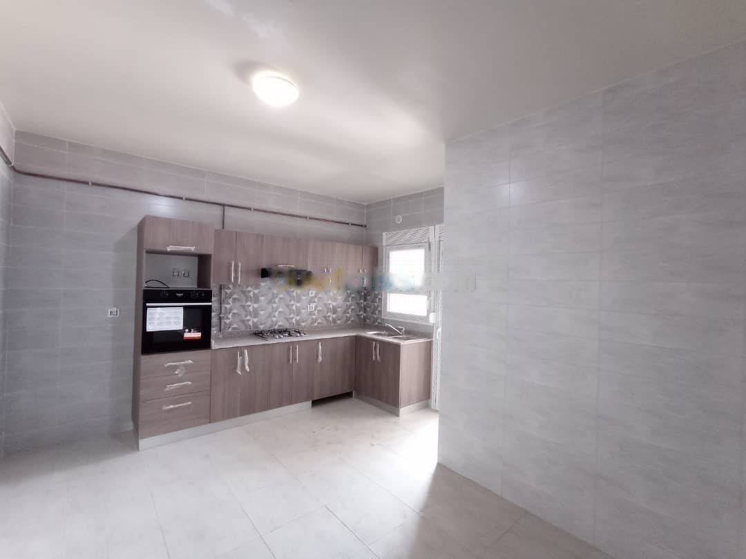 Location Appartement F4 Kouba