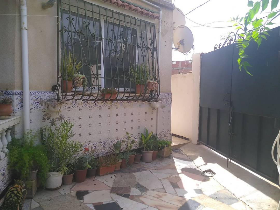 Location Niveau de villa F4 Birkhadem