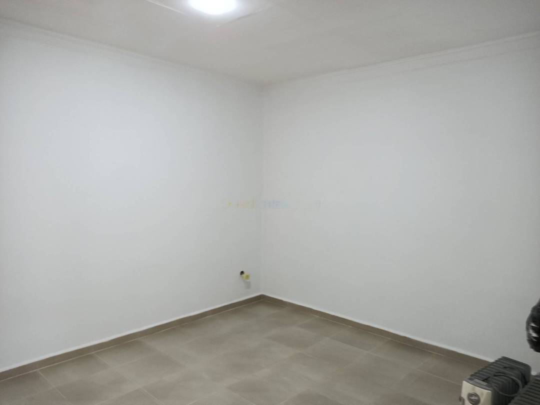 Location Appartement F3 Dely Ibrahim