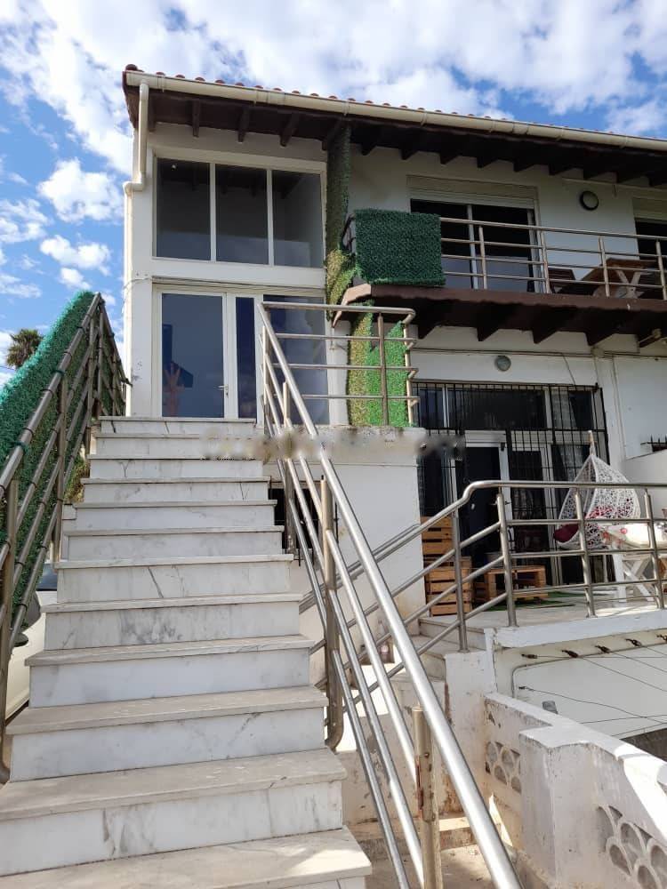 Location Niveau de villa F3 Ain Taya