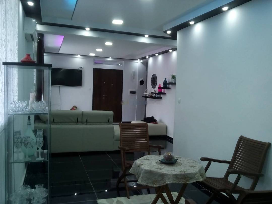 Location niveau de villa f3 cheraga