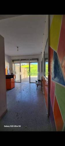 Location Local F3 Souidania