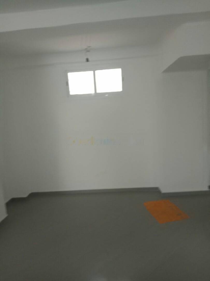 Location Local Draria