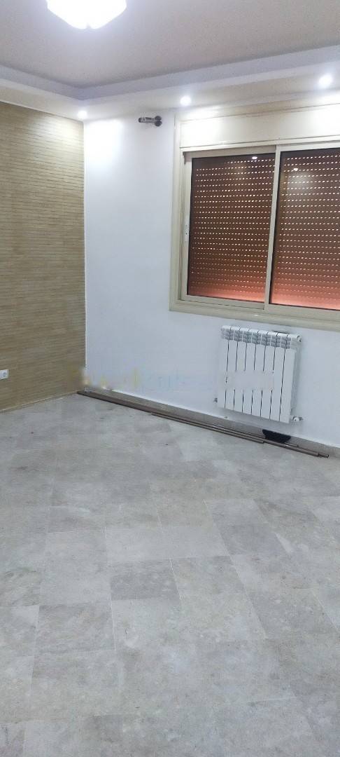 Location Appartement F4 Dely Ibrahim