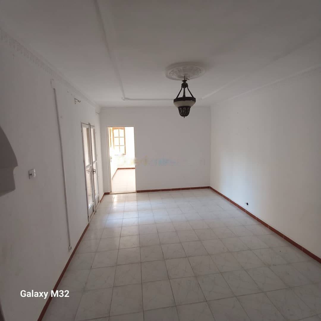 Location Niveau de villa F4 Bordj El Bahri