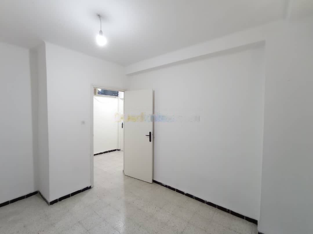 Location Appartement F3 Bab Ezzouar