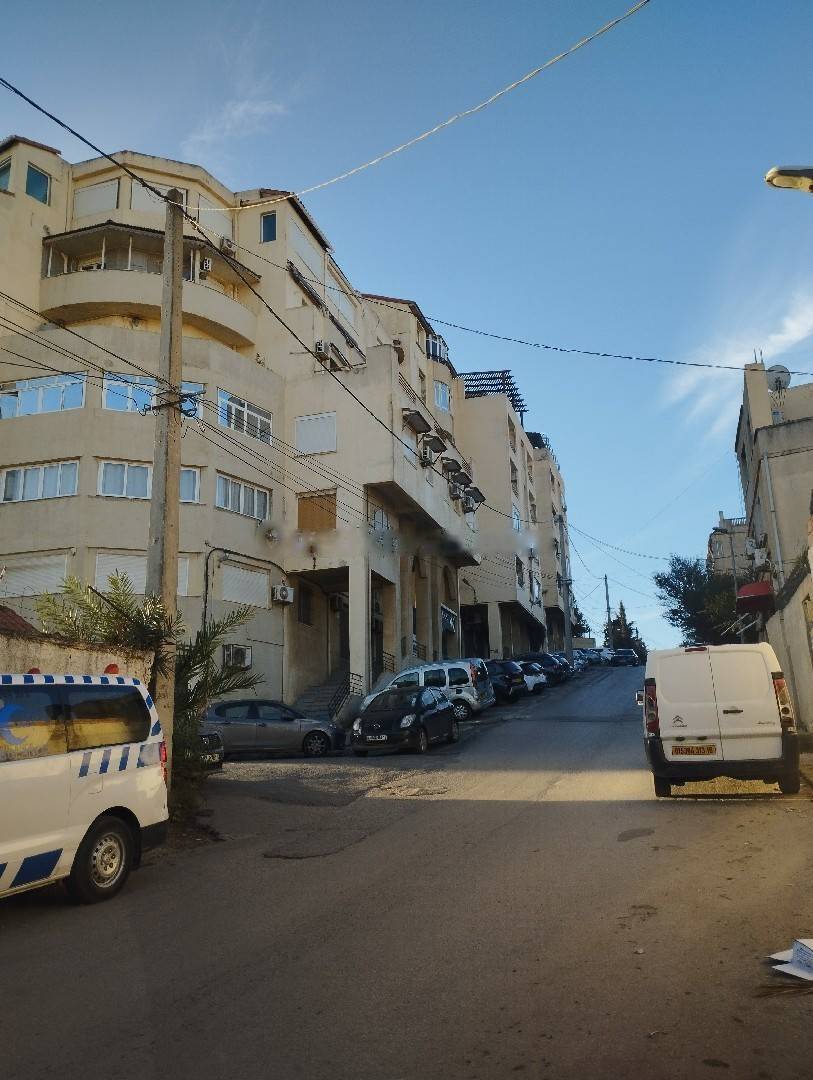 Location appartement f4 kouba