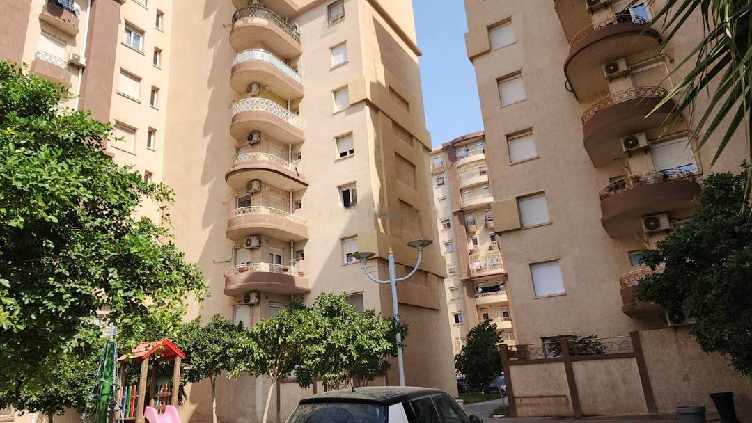 Location Appartement F5 Ain Taya