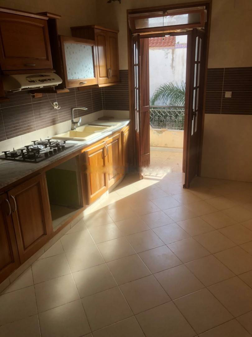 Location appartement f4 el achour