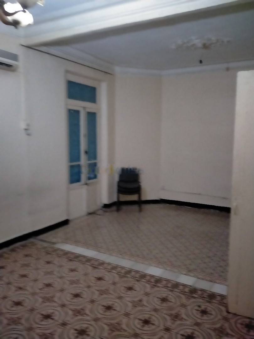 Location Appartement F4 Sidi M'Hamed