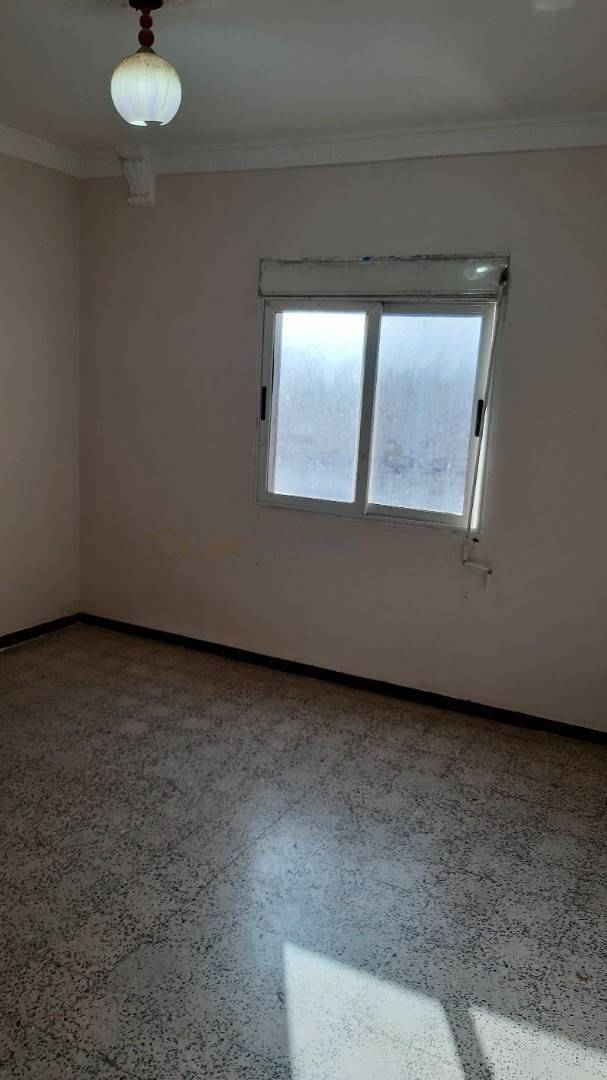 Location Appartement F3 Dar El Beida