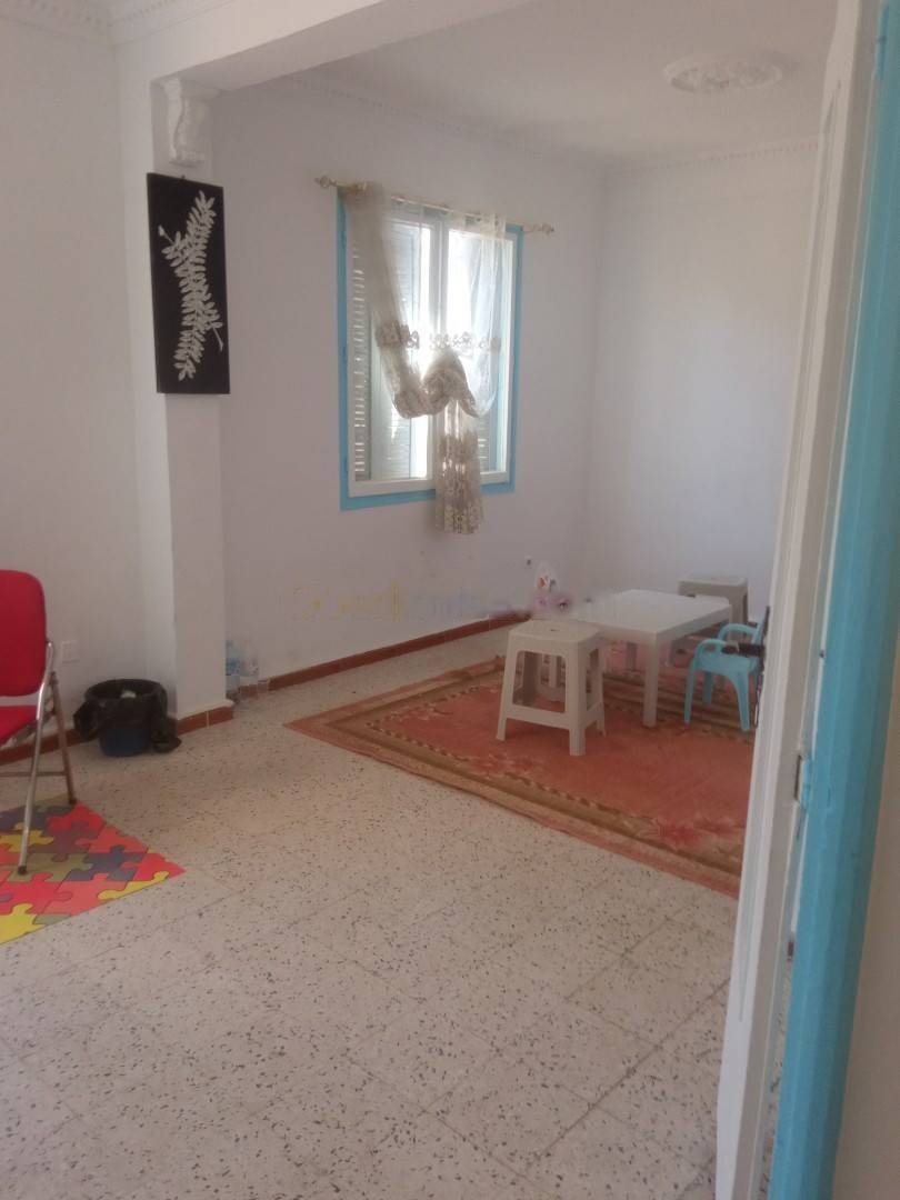 Location Appartement F4 Bab Ezzouar