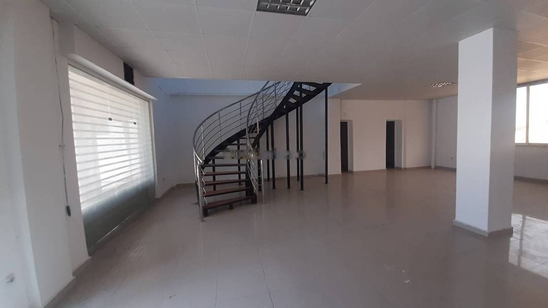 Location Local Dely Ibrahim