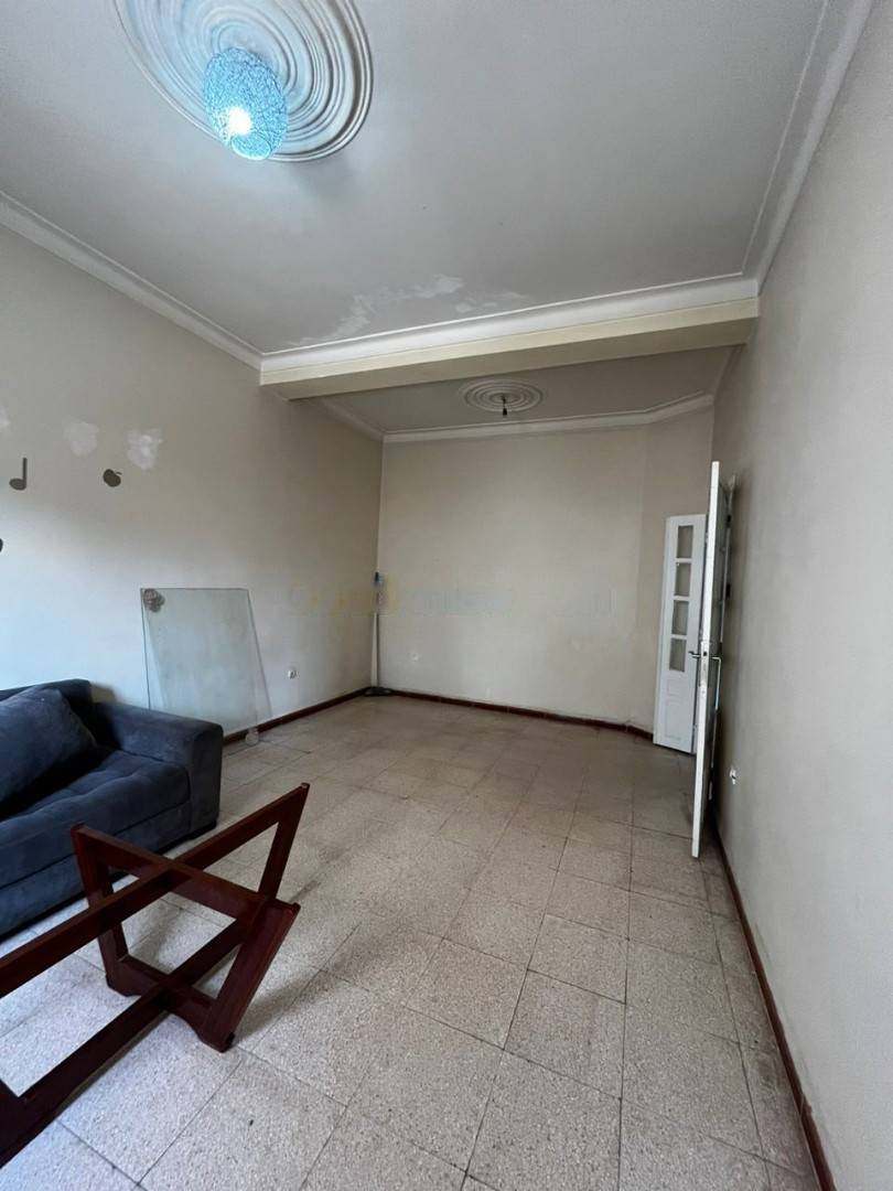 Location Appartement F3 Birkhadem