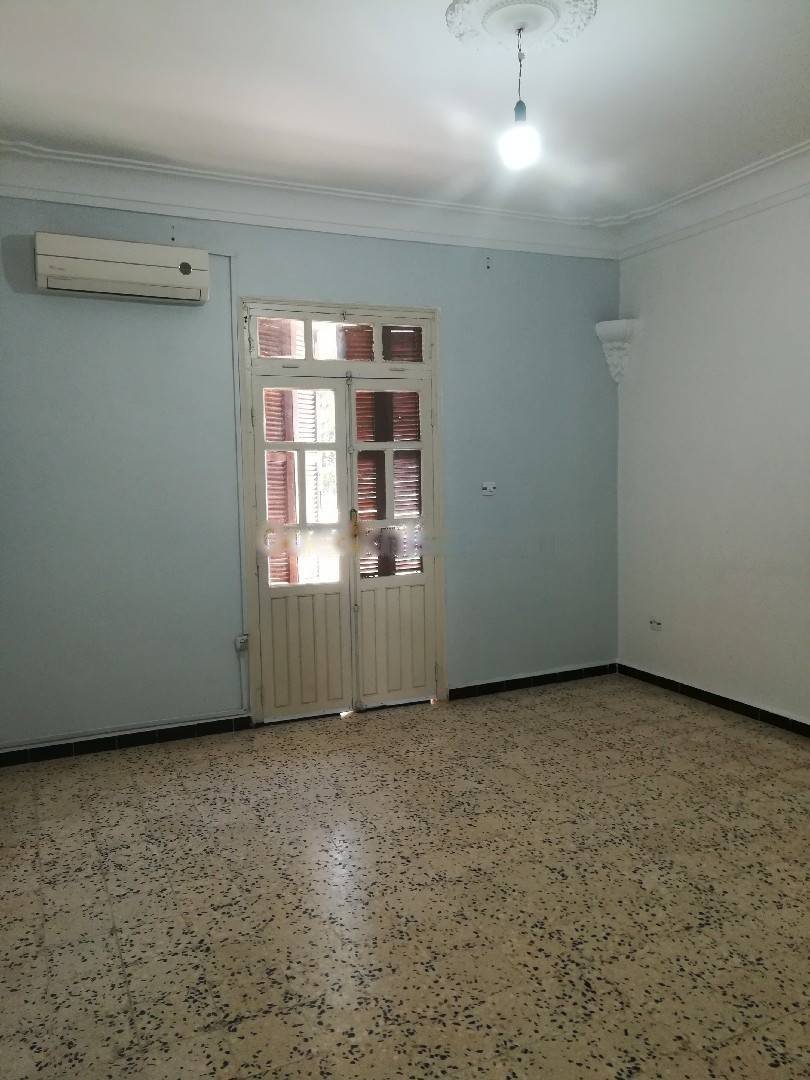 Location Appartement F4 Dar El Beida