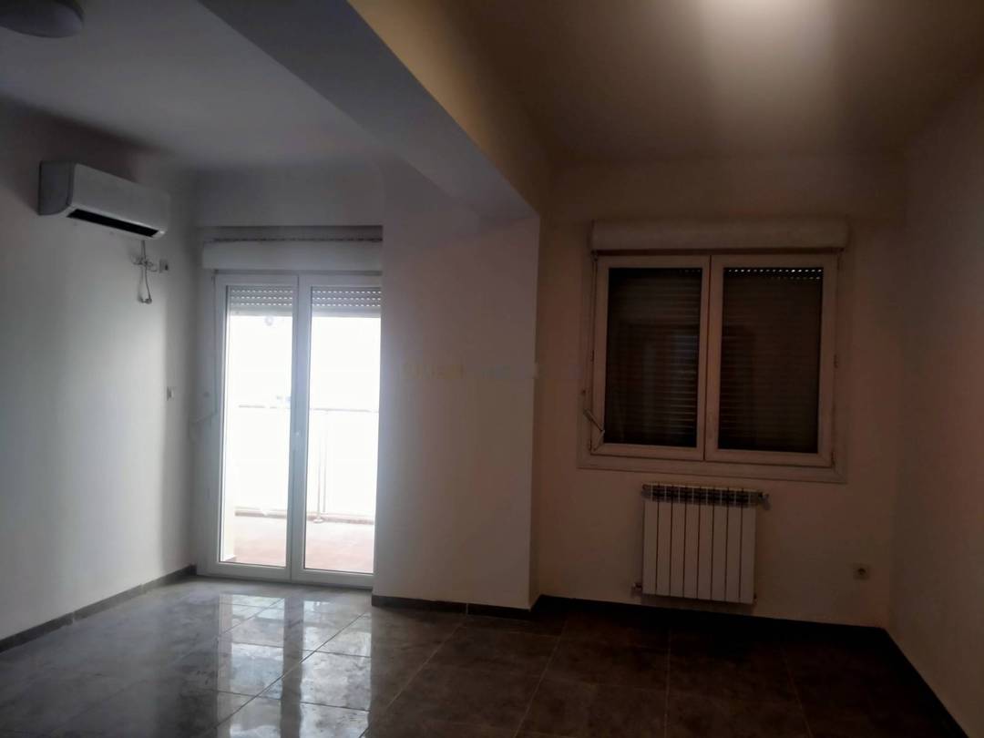 Location Appartement F4 Bab Ezzouar