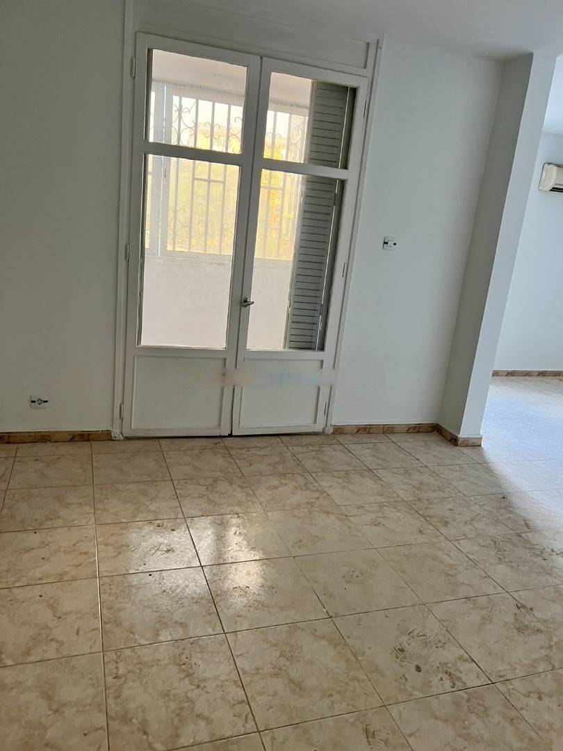 Location Appartement F5 Bab Ezzouar