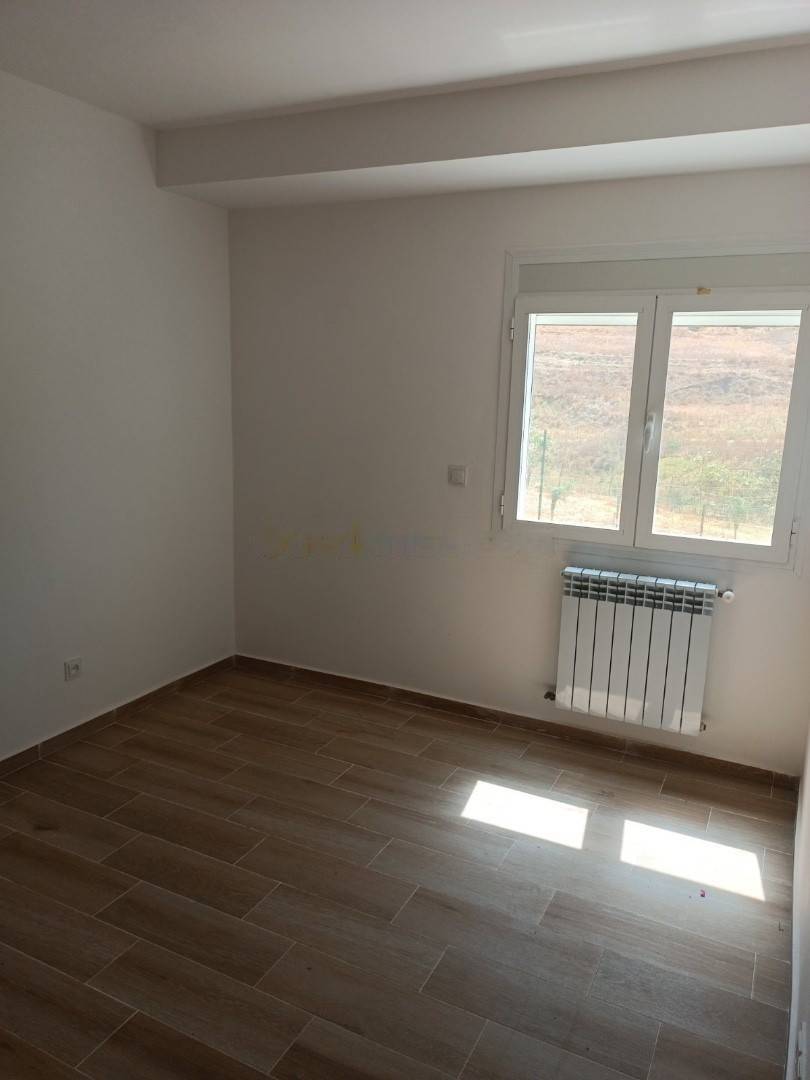 Location Appartement F3 Souidania