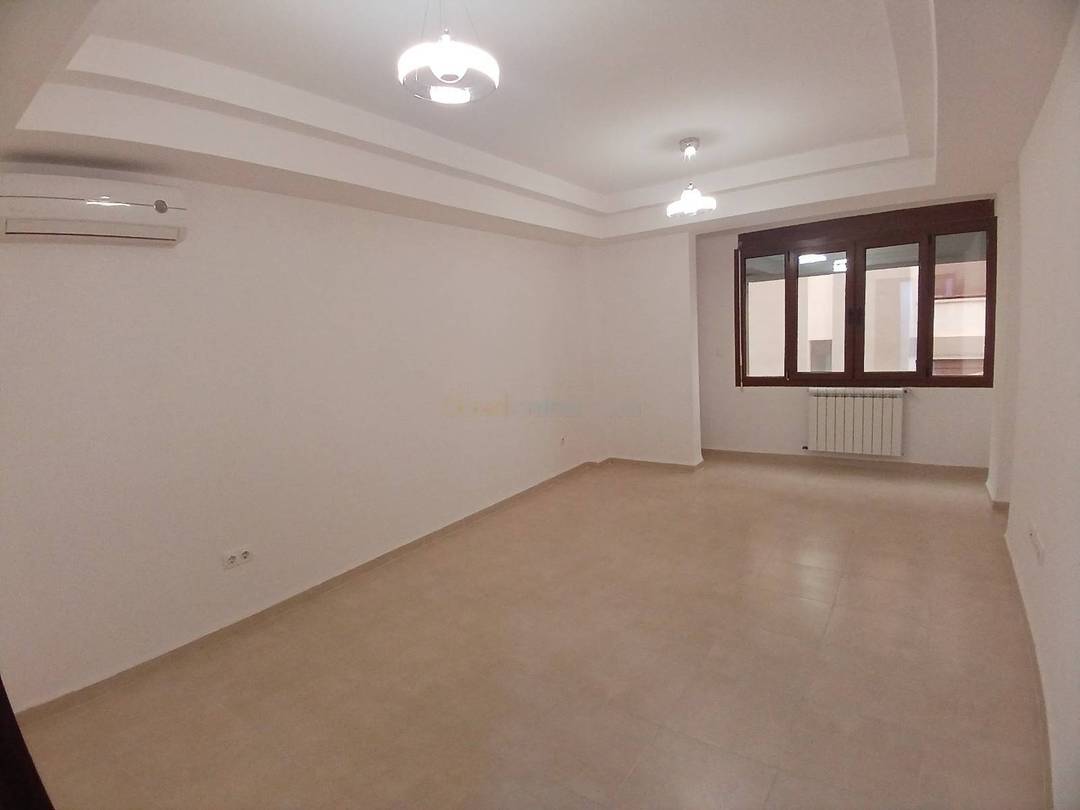 Location Appartement F4 El Achour