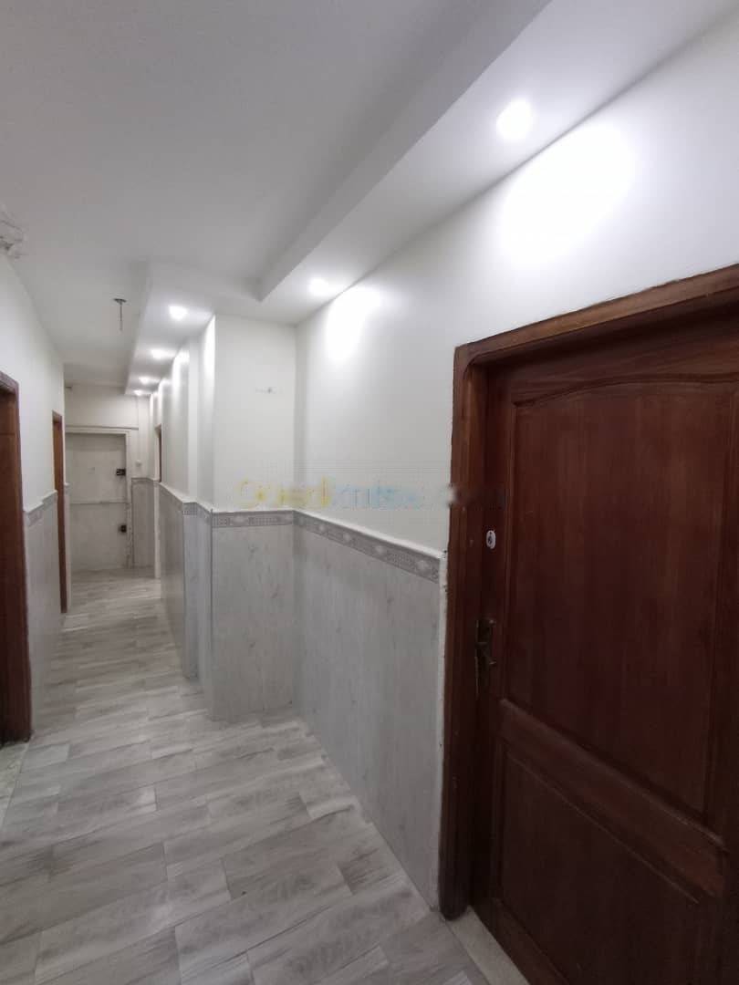 Location Appartement F4 Bab Ezzouar