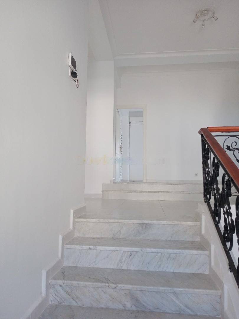 Location Villa Dely Ibrahim