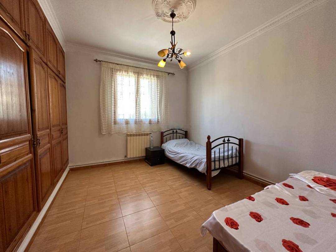 Location Niveau de villa F5 Cheraga