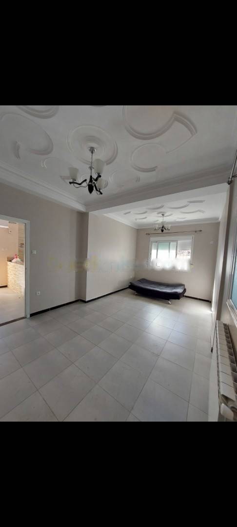Location Niveau de villa F4 Rouiba