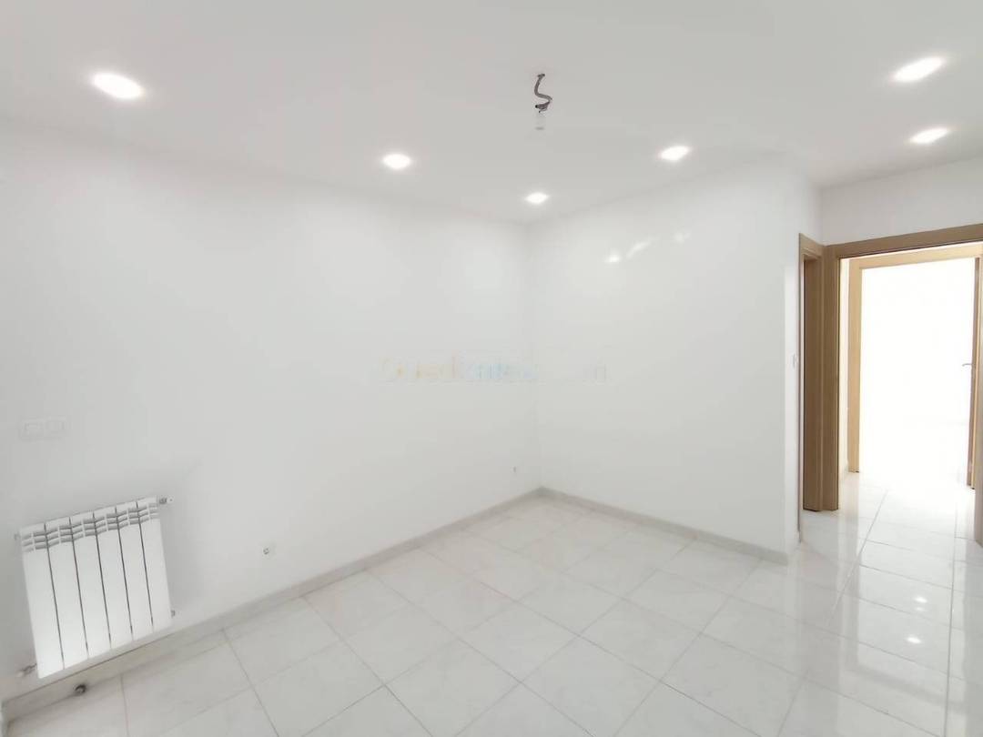 Location Appartement F4 Bab Ezzouar