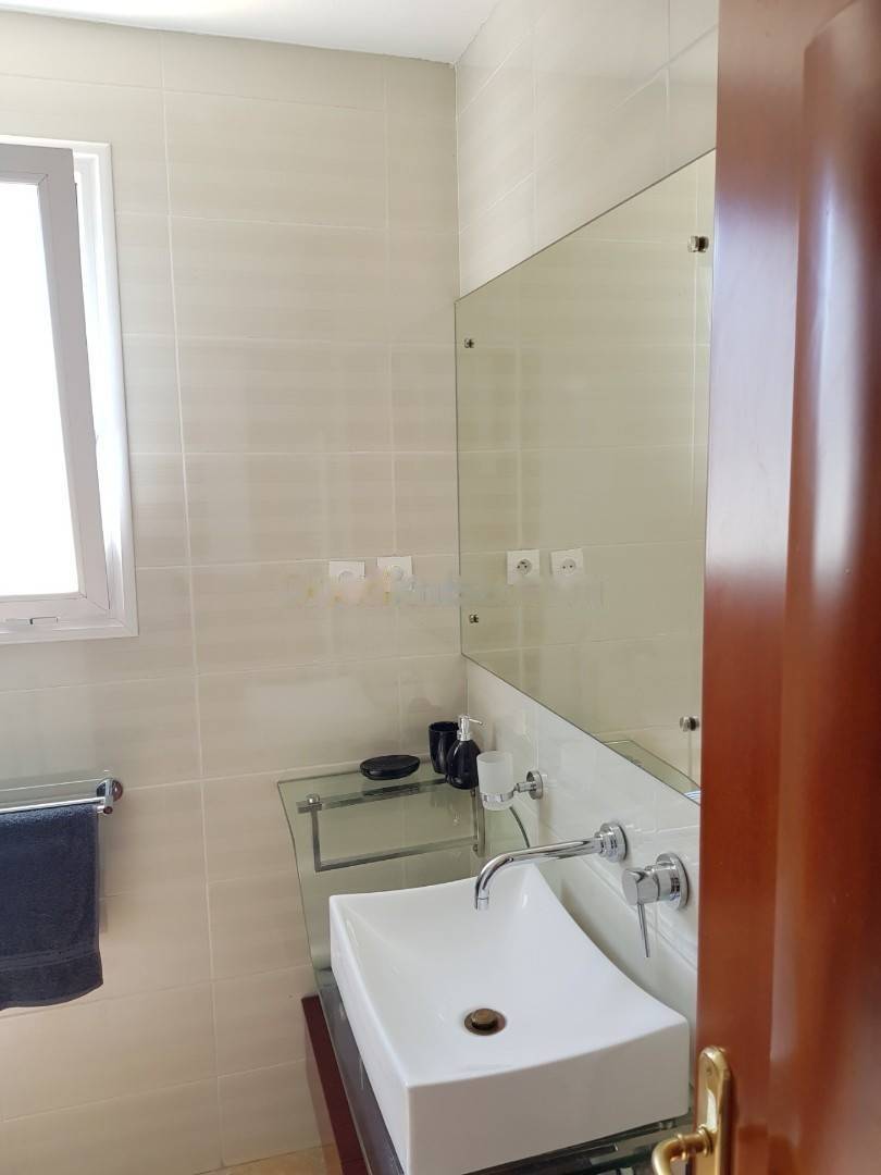 Location Appartement F4 Ben Aknoun