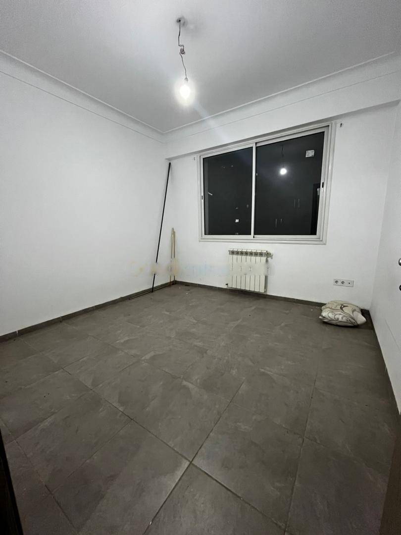 Location Appartement F3 Birkhadem